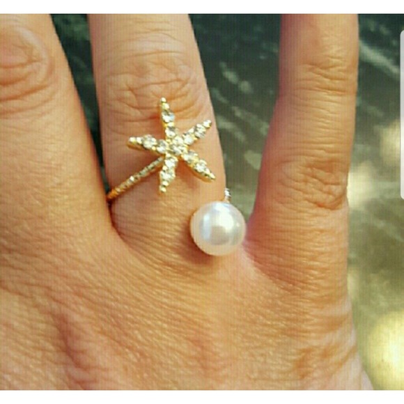 Adjustable Star Simulated Pearl Ring, Rhinestones - Picture 4 of 4